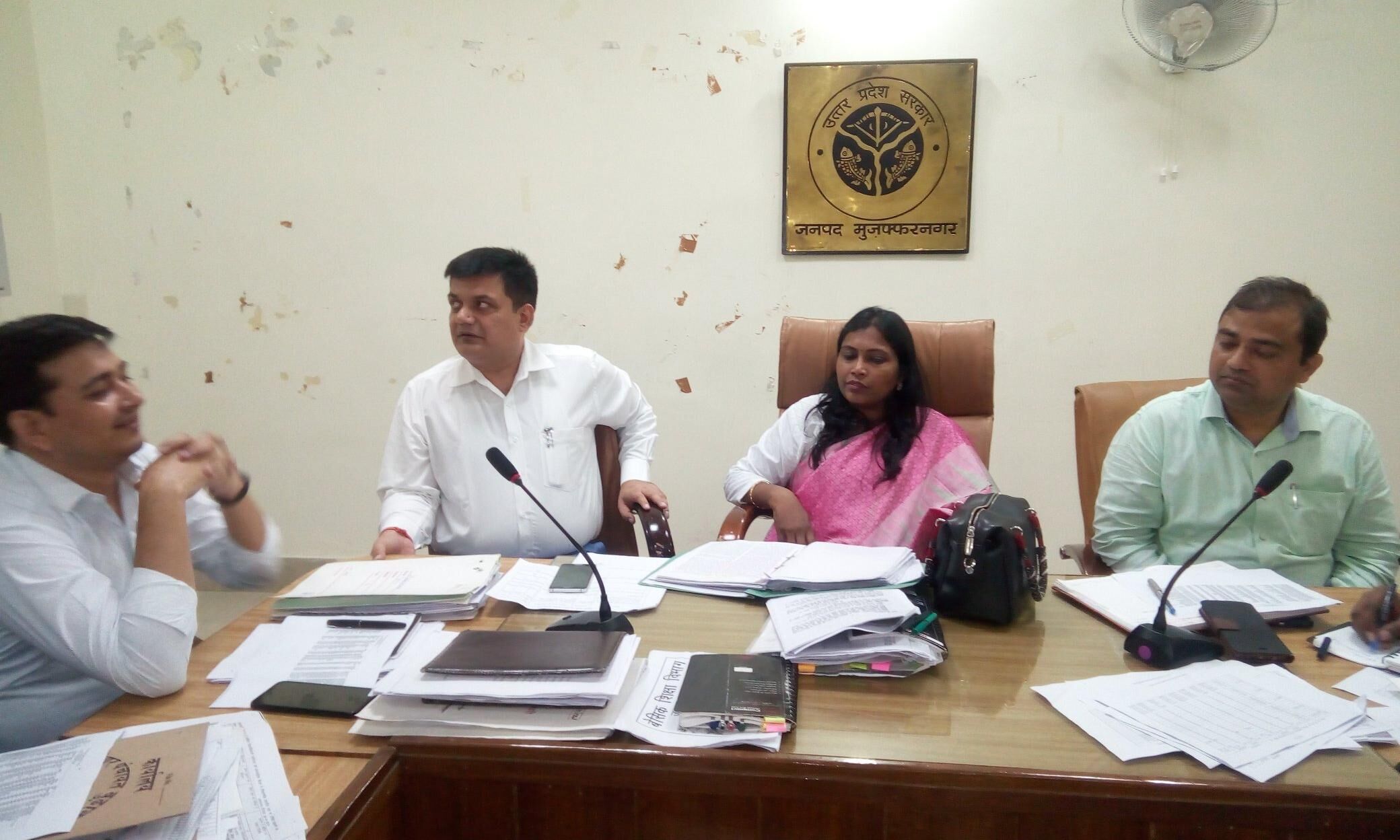 बडे बकायेदारों से अभियान चलाकर वसूली करें : जिलाधिकारी बडे बकायेदारों से अभियान चलाकर वसूली करें : जिलाधिकारी