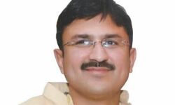 फंसे लोगो के लिए संकट मोचक बने राव अब्दुल वारिस फंसे लोगो के लिए संकट मोचक बने राव अब्दुल वारिस