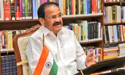 कोरोना वायरस के बारे में भ्रामक सूचना के वायरस तो तत्काल रोकना जरूरी : उपराष्ट्रपति कोरोना वायरस के बारे में भ्रामक सूचना के वायरस तो तत्काल रोकना जरूरी : उपराष्ट्रपति