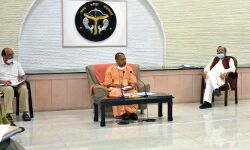 कोरोना से निपटने का सबसे कारगर तरीका Social Distancing : सीएम