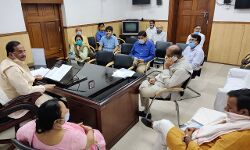 उपमुख्यमंत्री डॉ दिनेश शर्मा की अध्यक्षता में शिक्षा कमेटी की बैठक संपन्न उपमुख्यमंत्री डॉ दिनेश शर्मा की अध्यक्षता में शिक्षा कमेटी की बैठक संपन्न