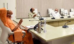 जनता को आवश्यक सामग्री आसानी से उपलब्ध हो : योगी आदित्यनाथ