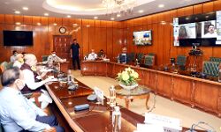 Frontline में तैनात कर्मचारियों के खिलाफ हिंसा रोकने के लिए सुरक्षा सुनिश्चित की जाए : गृह मंत्री