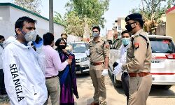 डीएम व एसएसपी ने हाॅटस्पाॅट क्षेत्र कवाल का भ्रमण कर किया निरीक्षण