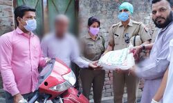 हिन्द कमेटी व सौहार्द फाउंडेशन ने दिहाड़ी मज़दूर, ग़रीब रिक्शा चालकों किया राशन वितरण हिन्द कमेटी व सौहार्द फाउंडेशन ने दिहाड़ी मज़दूर, ग़रीब रिक्शा चालकों किया राशन वितरण