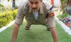 कप्तान अभिषेक का पुश-अप चैलेंज - किस किस ने स्वीकारा कप्तान अभिषेक का पुश-अप चैलेंज - किस किस ने स्वीकारा