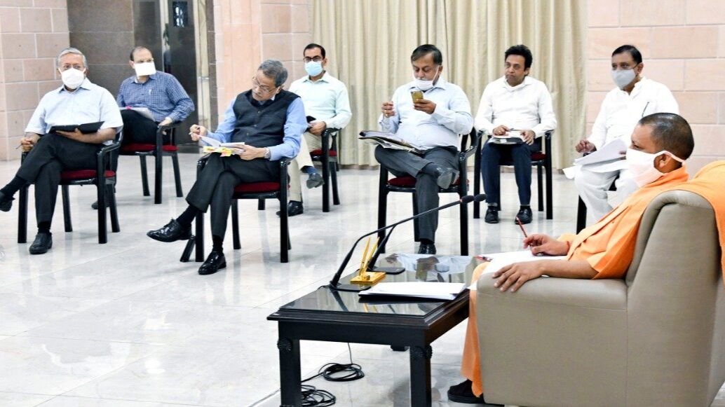Covid-19 से बचाव हेतु बड़े पैमाने पर प्रशिक्षण दिलाने के लिए मास्टर ट्रेनर्स लगाए जाएं : सीएम Covid-19 से बचाव हेतु बड़े पैमाने पर प्रशिक्षण दिलाने के लिए मास्टर ट्रेनर्स लगाए जाएं : सीएम