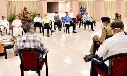 सरकार ने शराब पर लगाया कोविड-19 टैक्स, जानिये कितना बढ़ा रेट सरकार ने शराब पर लगाया कोविड-19 टैक्स, जानिये कितना बढ़ा रेट