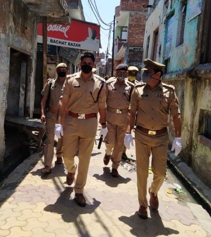 एसएसपी अभिषेक ने खालापार में बदली पुलिस की छवि एसएसपी अभिषेक ने खालापार में बदली पुलिस की छवि
