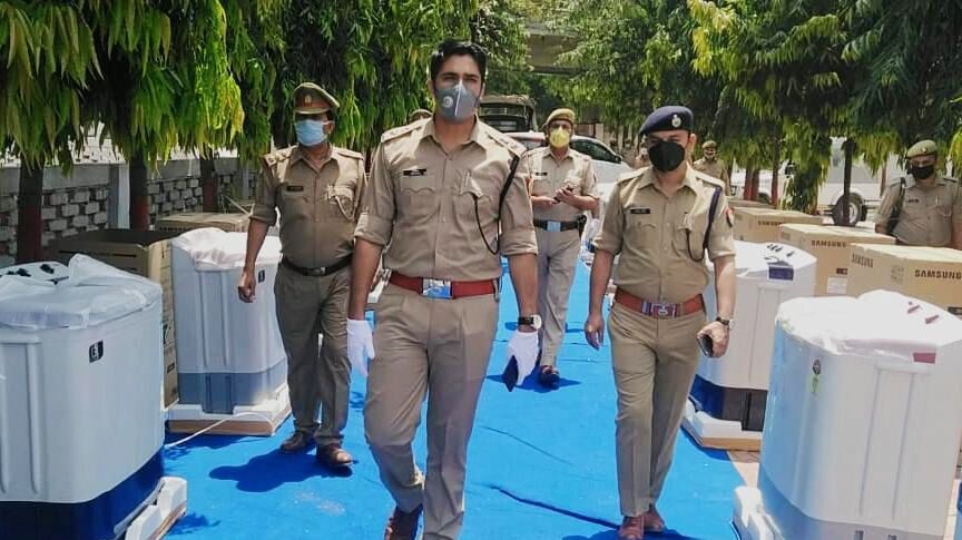 अधीनस्थ पुलिस के अभिभावक बनें अभिषेक यादव