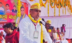 ओम प्रकाश राजभर ने योगी सरकार पर कसा तंज, बताया घोटालेबाज