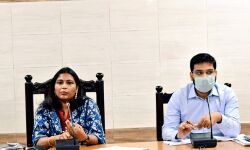 ज़िले में हर मज़दूर को रोजगार उपलब्ध कराया जायेगा : डीएम सेल्वा ज़िले में हर मज़दूर को रोजगार उपलब्ध कराया जायेगा : डीएम सेल्वा