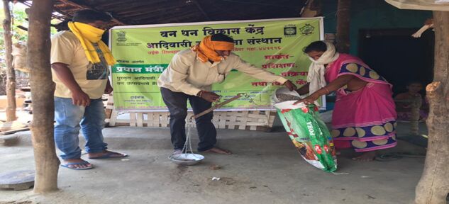 जनजातियों के लिए आय सृजन की गतिविधियों में आयी तेजी जनजातियों के लिए आय सृजन की गतिविधियों में आयी तेजी