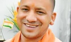 अगले छह महीने में 10 लाख लोगों को रोजगार देने की कार्ययोजना तैयारः योगी अगले छह महीने में 10 लाख लोगों को रोजगार देने की कार्ययोजना तैयारः योगी