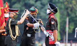 सेना के रणबांकुरों पर हर भारतीय को फख्र है, 333 योद्धा सेना में शामिल