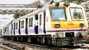 फिर पटरी पर दौड़ने लगी लोकल ट्रेन