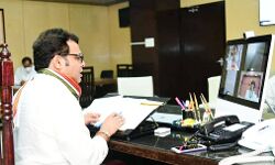 सोशल डिस्टेंसिंग का अनुपालन हो,अधिकारी करें सघन पेट्रोलिंग : श्रीकान्त शर्मा सोशल डिस्टेंसिंग का अनुपालन हो,अधिकारी करें सघन पेट्रोलिंग : श्रीकान्त शर्मा