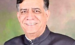 प्रवासी कामगारों को रोजगार मुहैया कराना बहुत बड़ी चुनौती है - सतीश महाना