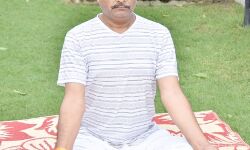 योग का हमारे शरीर एवं मन को रखता है स्वस्थ- मंत्री ब्रजेश योग का हमारे शरीर एवं मन को रखता है स्वस्थ- मंत्री ब्रजेश