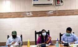 विकास कार्यों को तेजी के साथ समय सीमा के तहत पूरा कराये : डीएम विकास कार्यों को तेजी के साथ समय सीमा के तहत पूरा कराये : डीएम