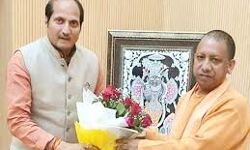 ग्रामीण महिला उद्यमियों को आत्मनिर्भर बनाने हेतु गन्ना विभाग की अनोखी पहल ग्रामीण महिला उद्यमियों को आत्मनिर्भर बनाने हेतु गन्ना विभाग की अनोखी पहल