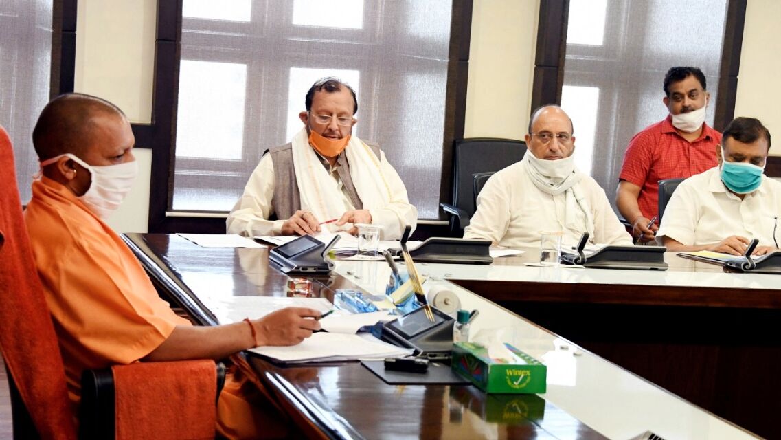 योगी का हुक्म- सर्विलांस व्यवस्था बनाये कारगर व टेस्टिंग की संख्या में की जाए बढ़त योगी का हुक्म- सर्विलांस व्यवस्था बनाये कारगर व टेस्टिंग की संख्या में की जाए बढ़त