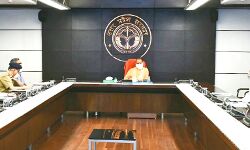 गोवंश स्वास्थ्य व टीकाकरण पर विशेष ध्यान दे पशु चिकित्सा अधिकारी : योगी