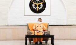 योगी का हुक्म सरकारी व निजी अस्पतालों में की जाये कोविड हेल्प डेस्क की स्थापना