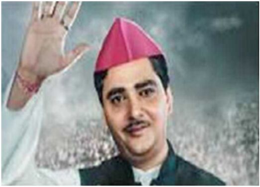 मुलायम सिंह यादव की बायोपिक का पोस्टर रिलीज