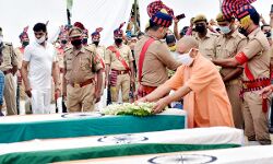 शोक की इस घड़ी में प्रदेश सरकार शहीदों के परिजनों के साथ : योगी आदित्यनाथ शोक की इस घड़ी में प्रदेश सरकार शहीदों के परिजनों के साथ : योगी आदित्यनाथ