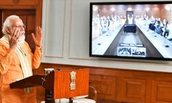 नरेन्द्र मोदी ने वाराणसी की सामाजिक संस्थाओं के साथ किया संवाद नरेन्द्र मोदी ने वाराणसी की सामाजिक संस्थाओं के साथ किया संवाद