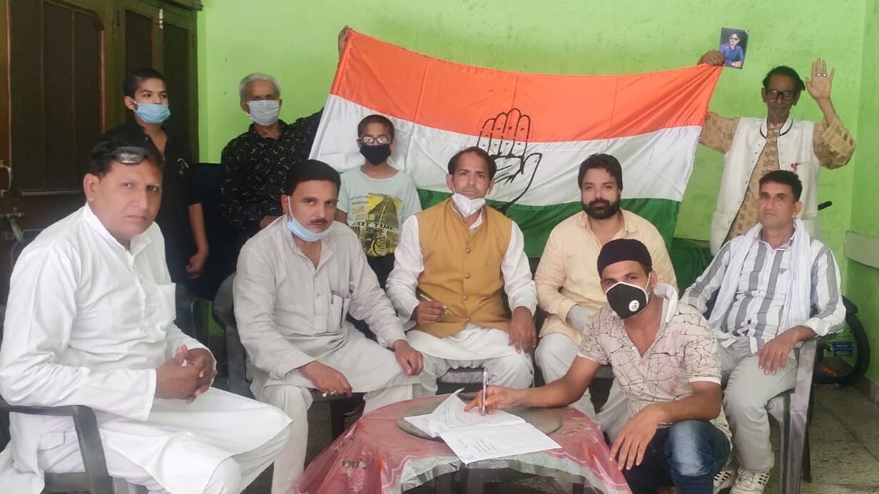 जिला कांग्रेस कमेटी अल्पसंख्यक ने मुजफ्फरनगर में चलाया हस्ताक्षर अभियान