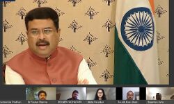 मंत्री धर्मेंद्र प्रधान ने की छात्रों से अपील-आओं, भारत में करें नवाचार मंत्री धर्मेंद्र प्रधान ने की छात्रों से अपील-आओं, भारत में करें नवाचार