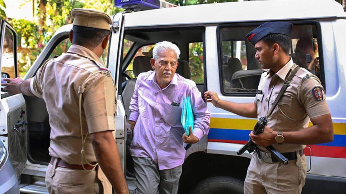 तेलुगुकवि वरवरा राव की तबीयत जेल में खराब, हॉस्पिटल भेजने की मांग