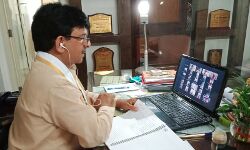 मंत्री कपिल देव ने वीसी के माध्यम से शाहजहाँपुर के कार्यकर्ताओं से की वार्ता