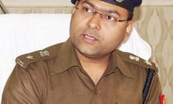 SSP के सख्त तेवर देख मठाधीशों की फूलीं सांस-जायेंगे हटाएं SSP के सख्त तेवर देख मठाधीशों की फूलीं सांस-जायेंगे हटाएं