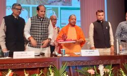 यूपी सरकार खाण्डसारी उद्योग के जरिए से गन्ना किसानों की आय में वृद्धि करने के लिए समर्पित यूपी सरकार खाण्डसारी उद्योग के जरिए से गन्ना किसानों की आय में वृद्धि करने के लिए समर्पित