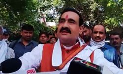 ओबीसी रिजर्वेशन को लेकर कांग्रेस पर भड़के नरोत्तम मिश्रा ओबीसी रिजर्वेशन को लेकर कांग्रेस पर भड़के नरोत्तम मिश्रा