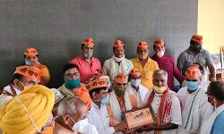 राम मंदिर निर्माण के लिए संघर्ष करने वाले योद्धाओं का मंत्री कपिलदेव ने किया सम्मान