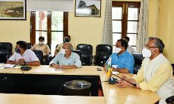 मुख्यमंत्री के अनुमोदन के बाद 14 महीने दबी रही इन्जीनियरों की फाइल मुख्यमंत्री के अनुमोदन के बाद 14 महीने दबी रही इन्जीनियरों की फाइल