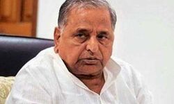 पूर्व सीएम मुलायम सिंह यादव के स्वास्थ्य में सुधार, अस्पताल से मिली छुट्टी पूर्व सीएम मुलायम सिंह यादव के स्वास्थ्य में सुधार, अस्पताल से मिली छुट्टी