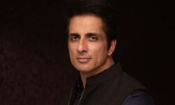 सोनू सूद फिर बने नायक, अब अपने पैरों पर दौड़ सकेगी गोरखपुर की लॉ स्टूडेंट प्रज्ञा सोनू सूद फिर बने नायक, अब अपने पैरों पर दौड़ सकेगी गोरखपुर की लॉ स्टूडेंट प्रज्ञा