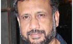 ब्लैक वॉटर का रीमेक लाएंगे अनुभव सिन्हा