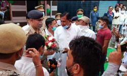 एसएसपी अभिषेक यादव ने खतौली नवीनीकरण चौकी का फीता काटकर किया उद्घाटन एसएसपी अभिषेक यादव ने खतौली नवीनीकरण चौकी का फीता काटकर किया उद्घाटन