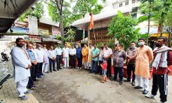 कैमिस्ट एंड ड्रगिस्ट वैलफेयर एसोसिएशन ने फहराया झंडा