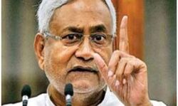 नीतीश का शिक्षक कार्ड