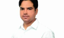 शिक्षा के नाम पर छात्रों से खिलवाड़ कर रहीं योगी सरकार - राशिद मलिक