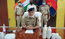 पुलिस ने नकली शराब बनाने वाले रैकेट का भंडाफोड़ कर एक अपराधी को किया गिरफ्तार