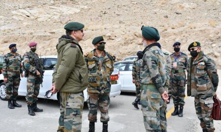 थल सेना अध्यक्ष जनरल एमएम नरवाणेने ने लद्दाख का किया दौरा