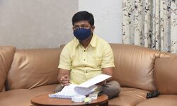 मंत्री नन्द गोपाल नन्दी ने की विभागीय कार्यों की समीक्षा बैठक मंत्री नन्द गोपाल नन्दी ने की विभागीय कार्यों की समीक्षा बैठक